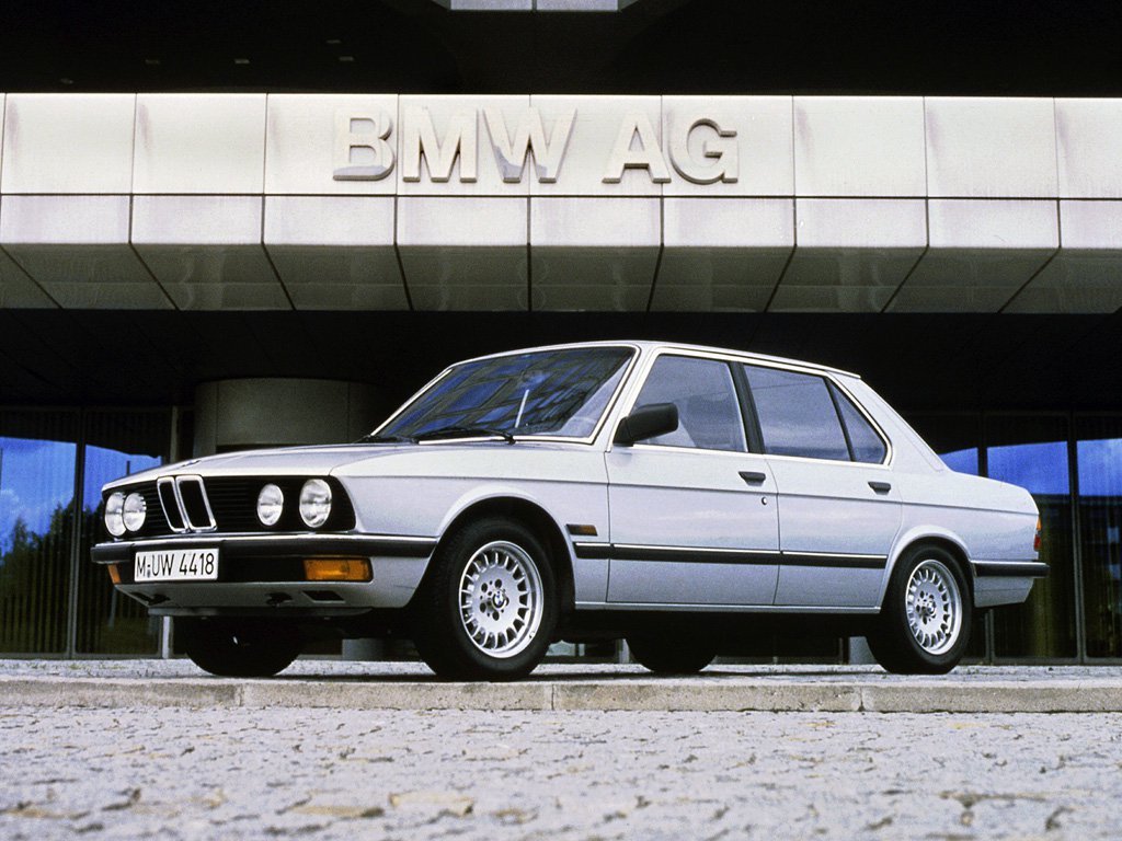 II (E28) (1981–1988)