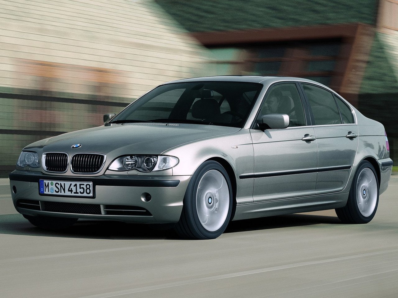 IV (E46) Рестайлинг (2001–2007)